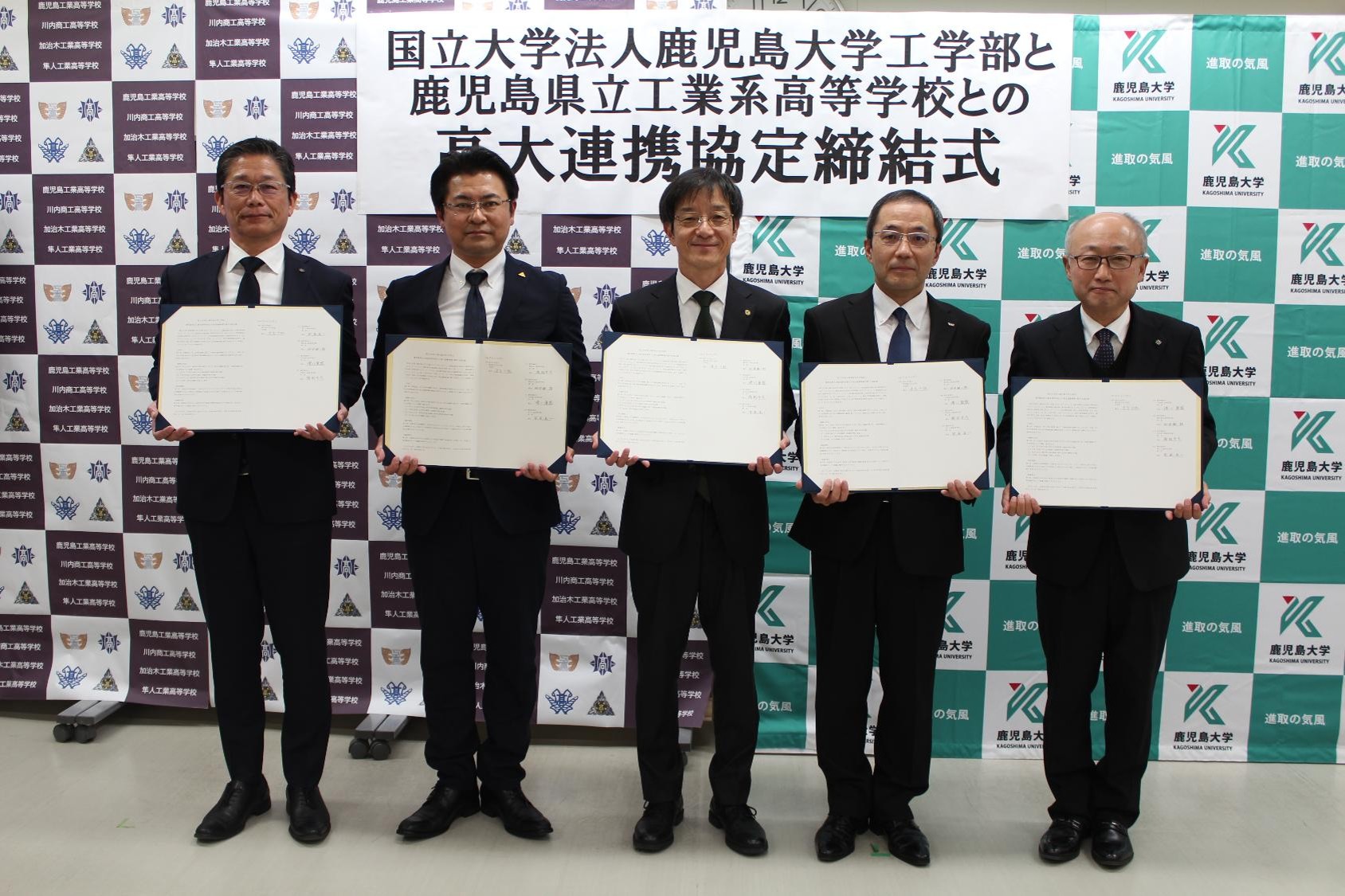 d6ba2de30aeaa92cd0c1e978713a26